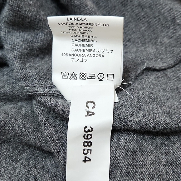 Valentino Grey Wool Sweater W/ Crystal Flower Embellishments, Size L ~ Like New - Picture 13 of 13